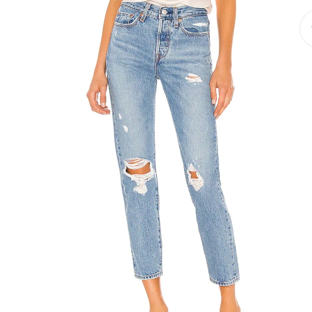 🌟 ship today!! Levi's Wedgie Icon Jeans